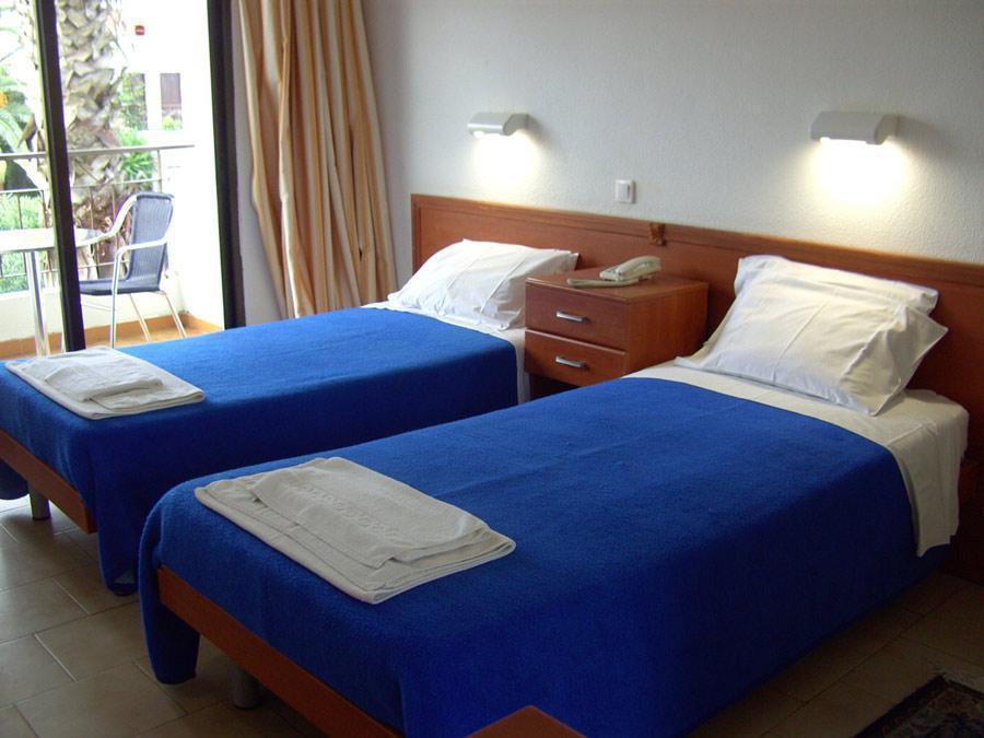Morfeas Hotel Kavos Bagian luar foto