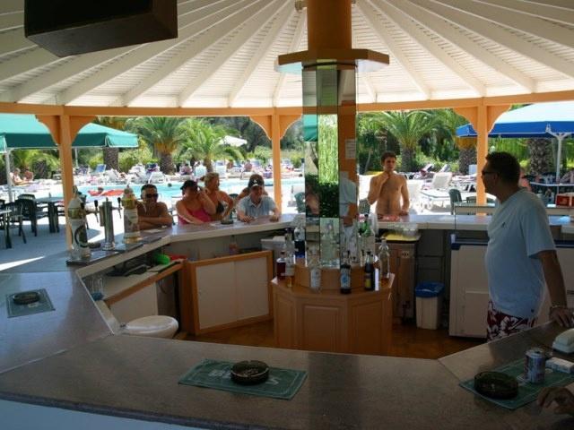 Morfeas Hotel Kavos Bagian luar foto