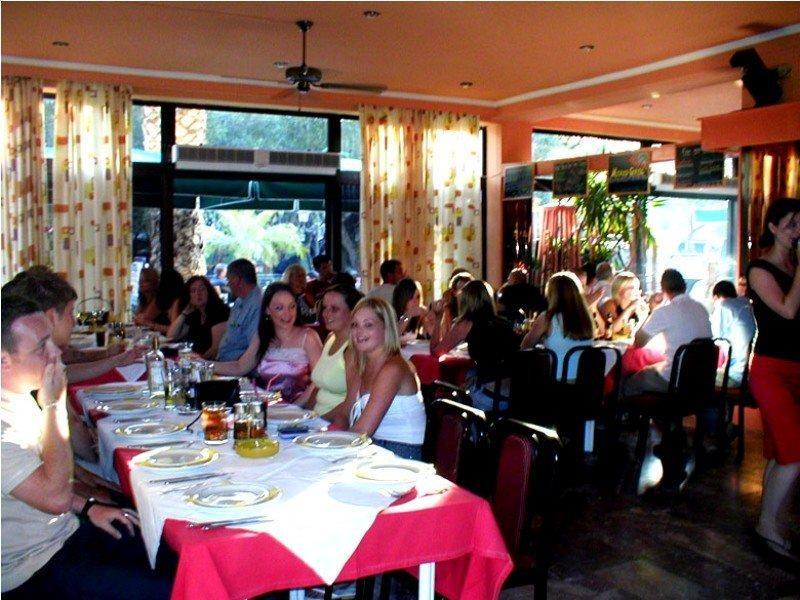 Morfeas Hotel Kavos Bagian luar foto