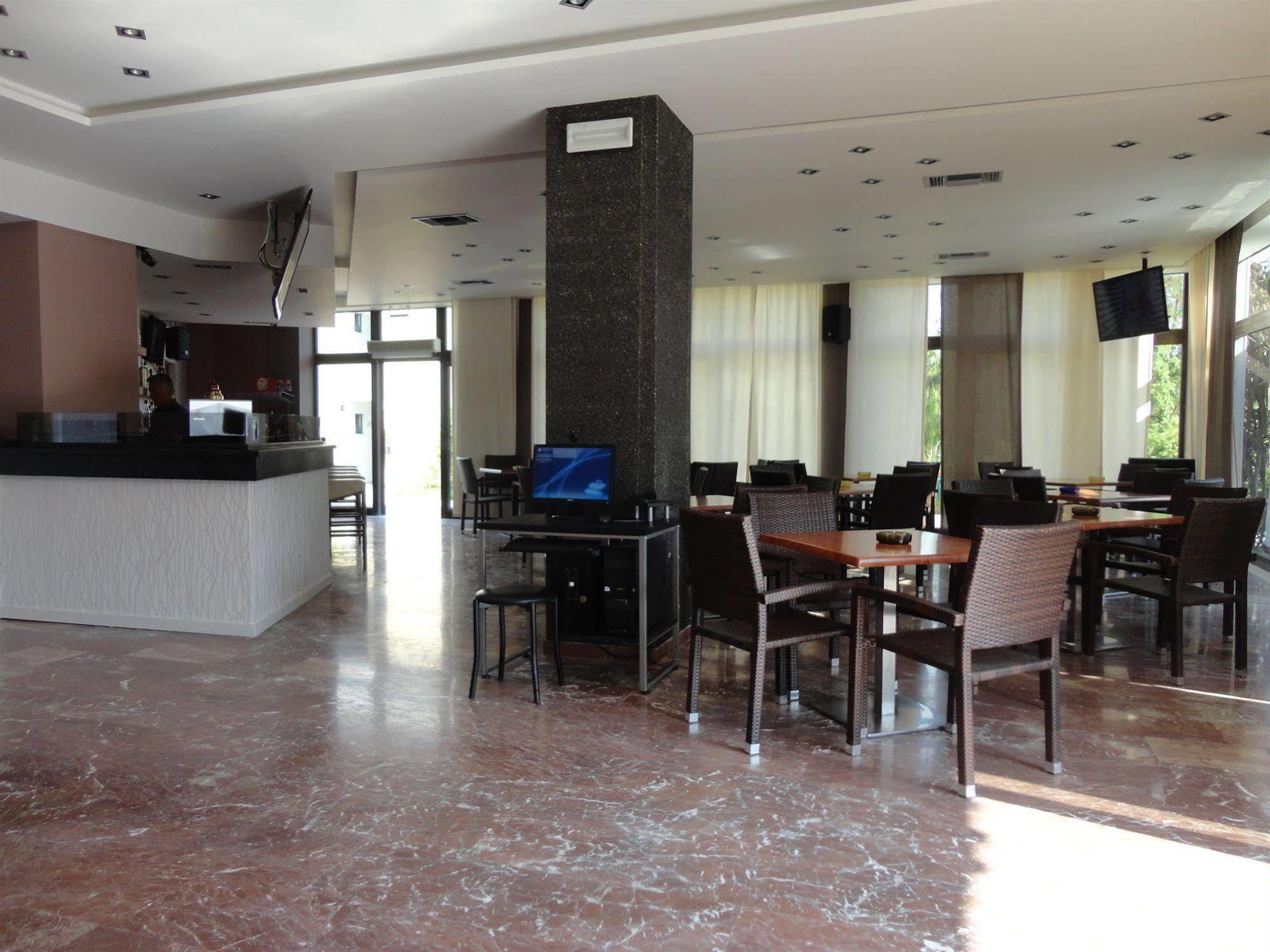 Morfeas Hotel Kavos Bagian luar foto