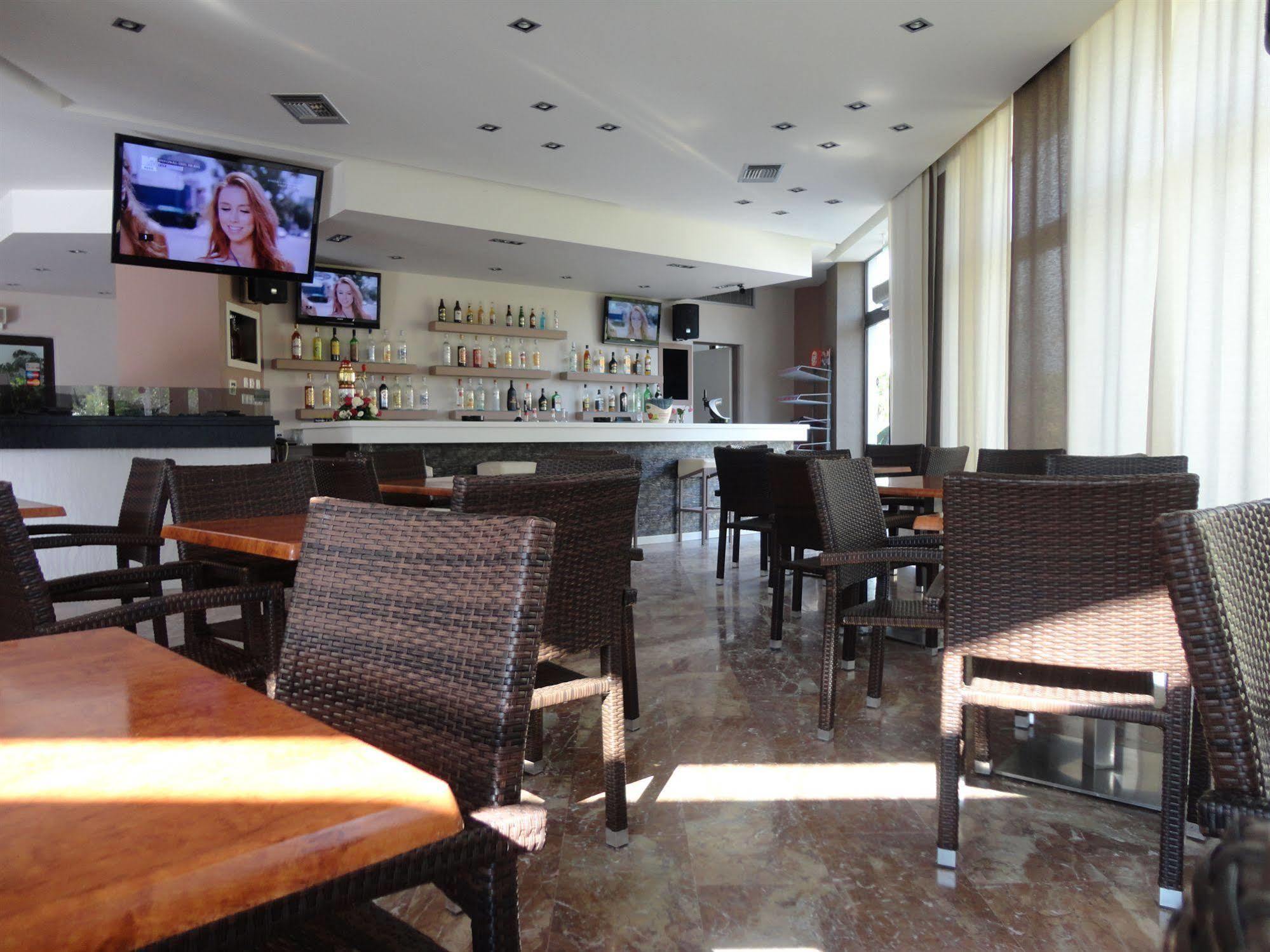 Morfeas Hotel Kavos Bagian luar foto