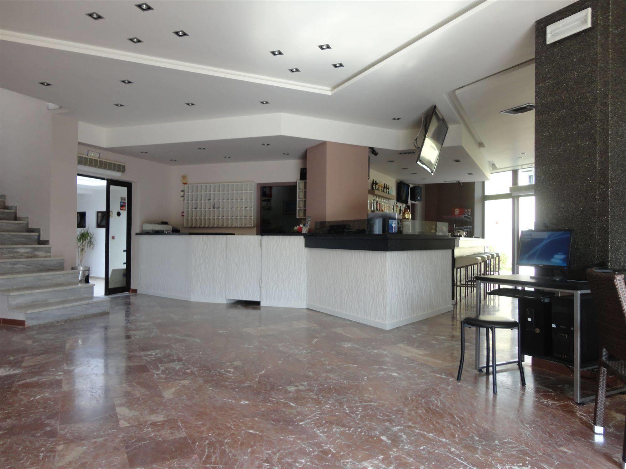 Morfeas Hotel Kavos Bagian luar foto