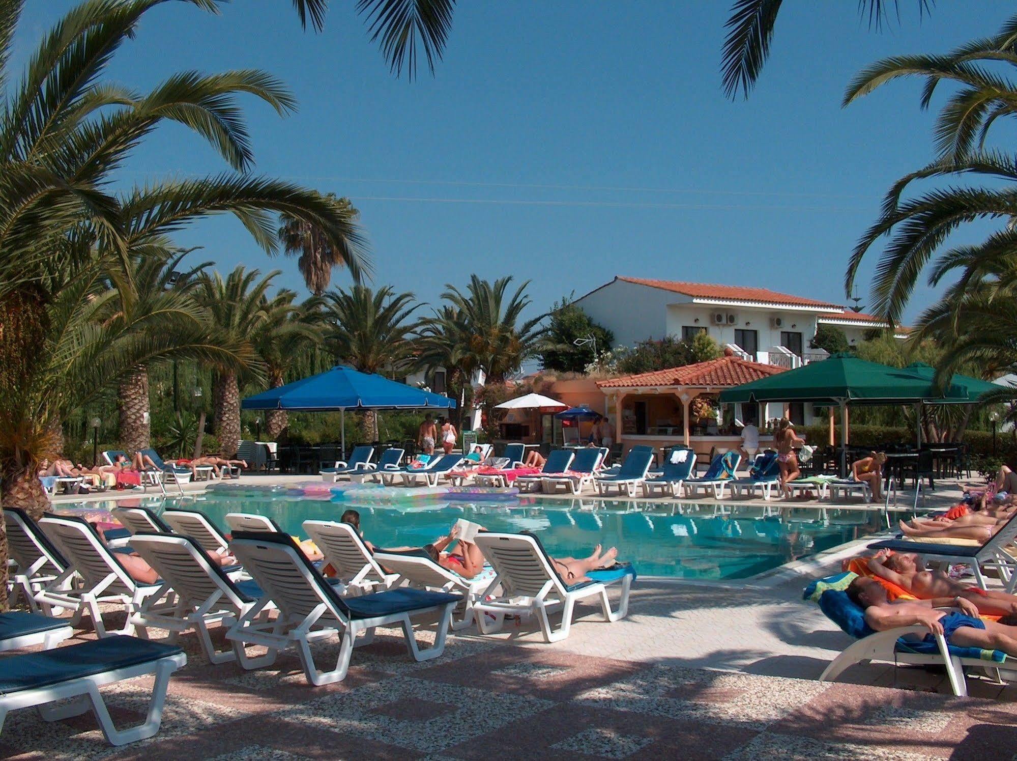 Morfeas Hotel Kavos Bagian luar foto