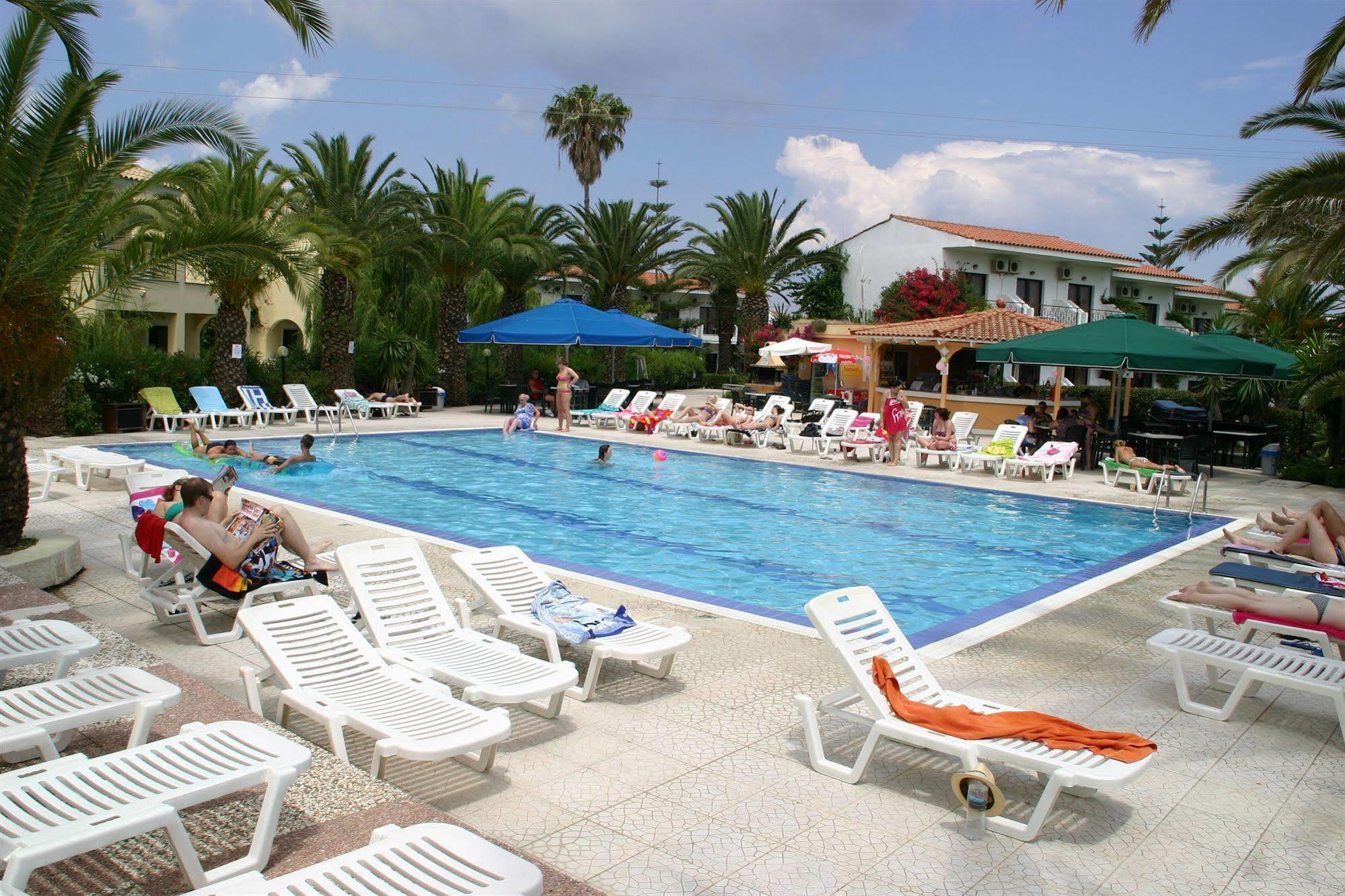 Morfeas Hotel Kavos Bagian luar foto