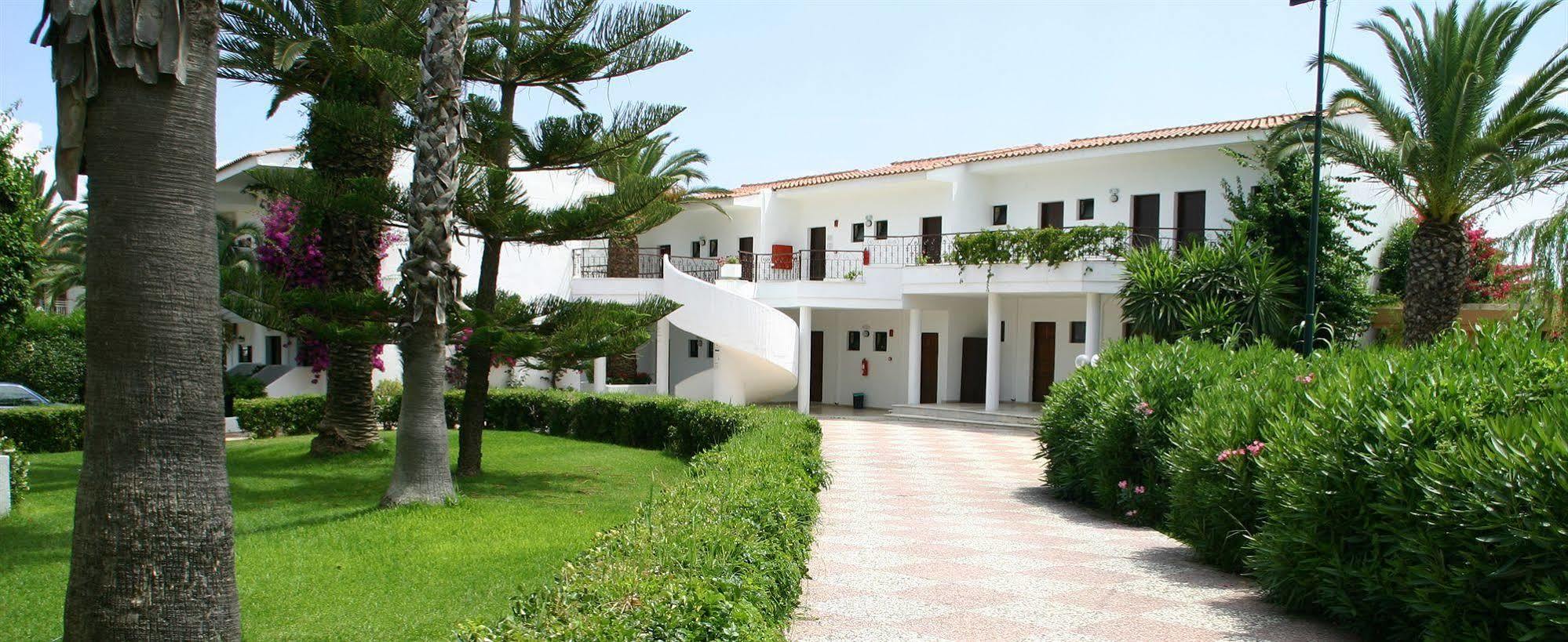 Morfeas Hotel Kavos Bagian luar foto